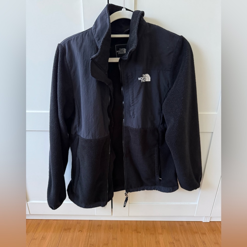 The North Face Denali Women’s XL. Black
